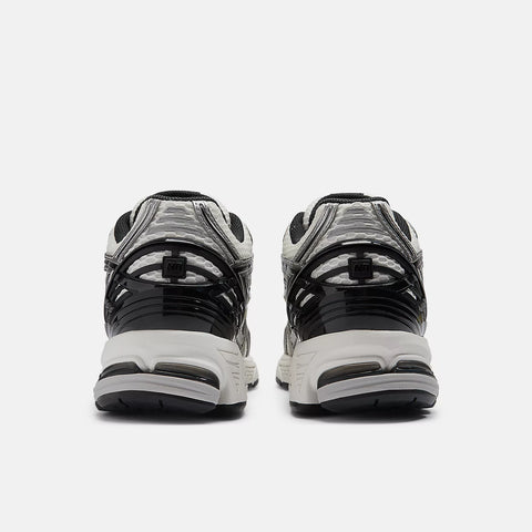 New Balance 1906R “Grey/Black” — Black/Grey